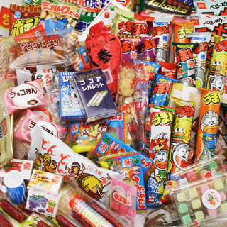 Assorted Japanese Junk Food Snack "Dagashi" Boxful of 95 Packs